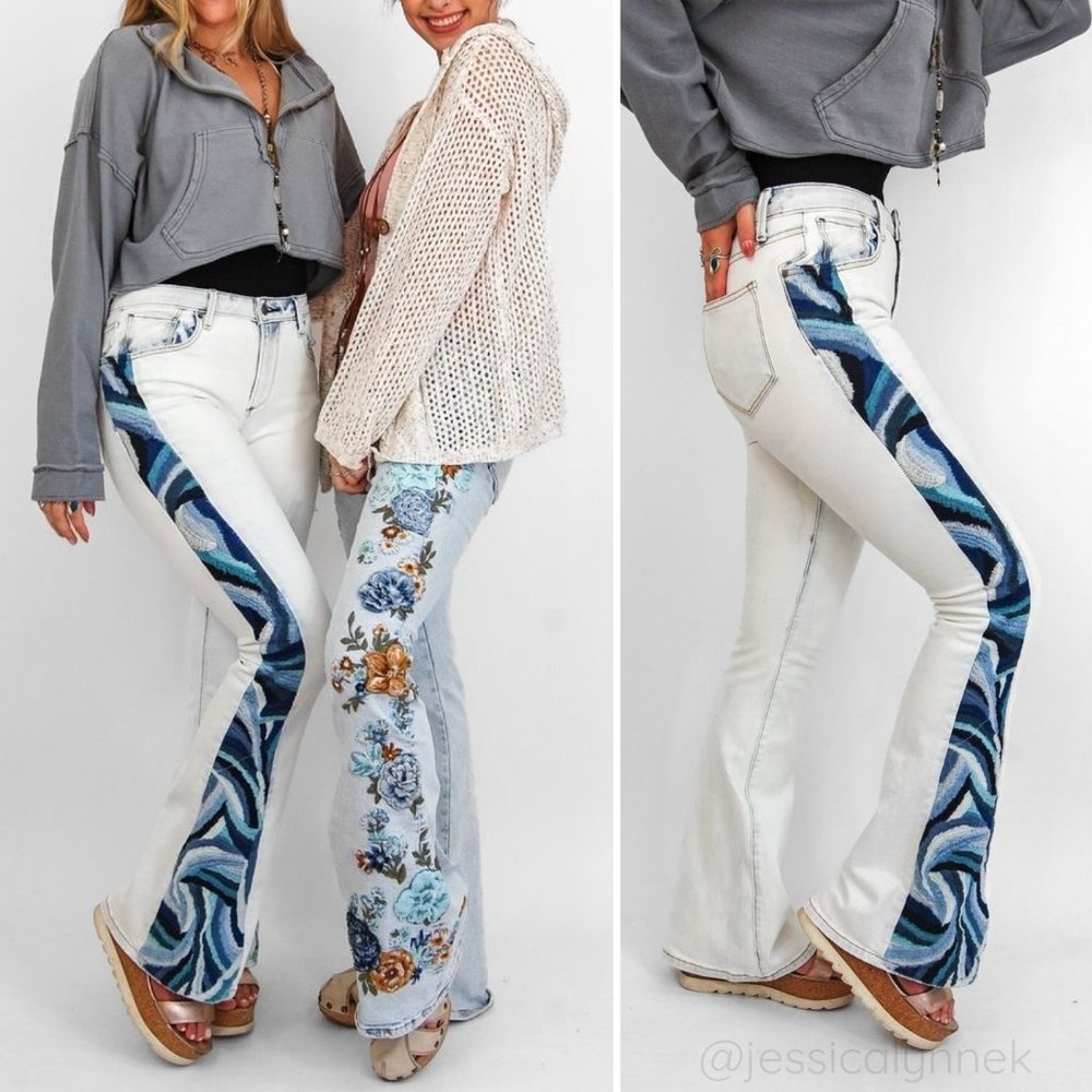 NWT Free People Driftwood Farrah Flare Wide Leg Embroidered Jeans Blue White 28